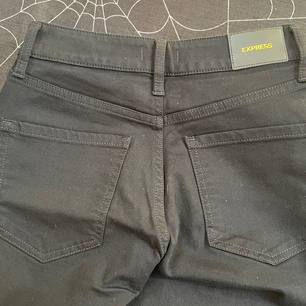 Express Black Curvy Skinny Jeans - Picture 9 of 9